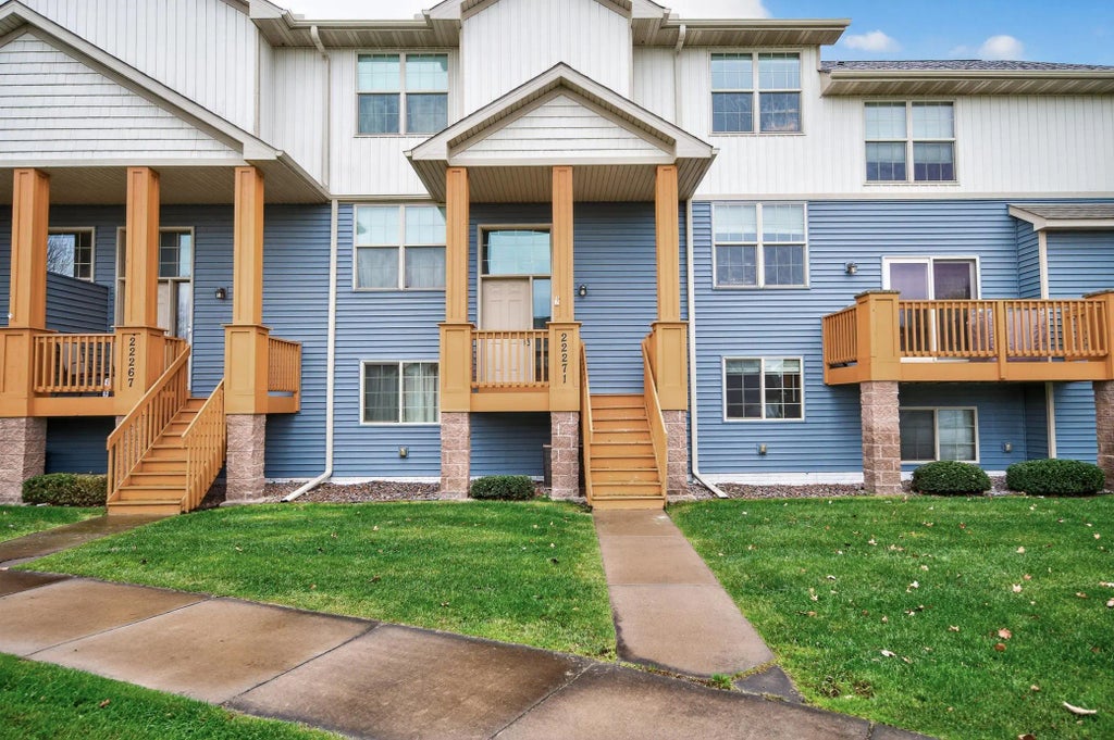 22271 Lilac Way, Forest Lake