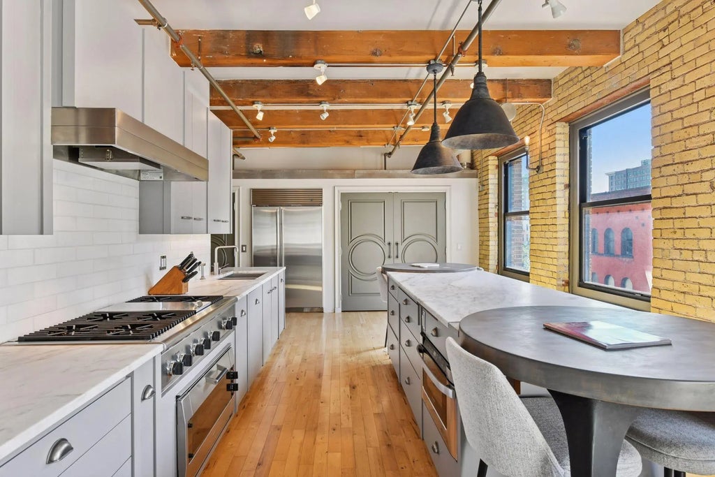 406 Wacouta Street 412, Saint Paul