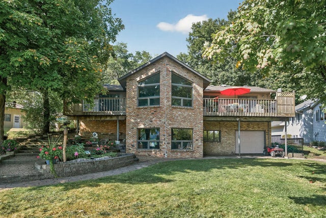 55 Interlachen Drive, Tonka Bay