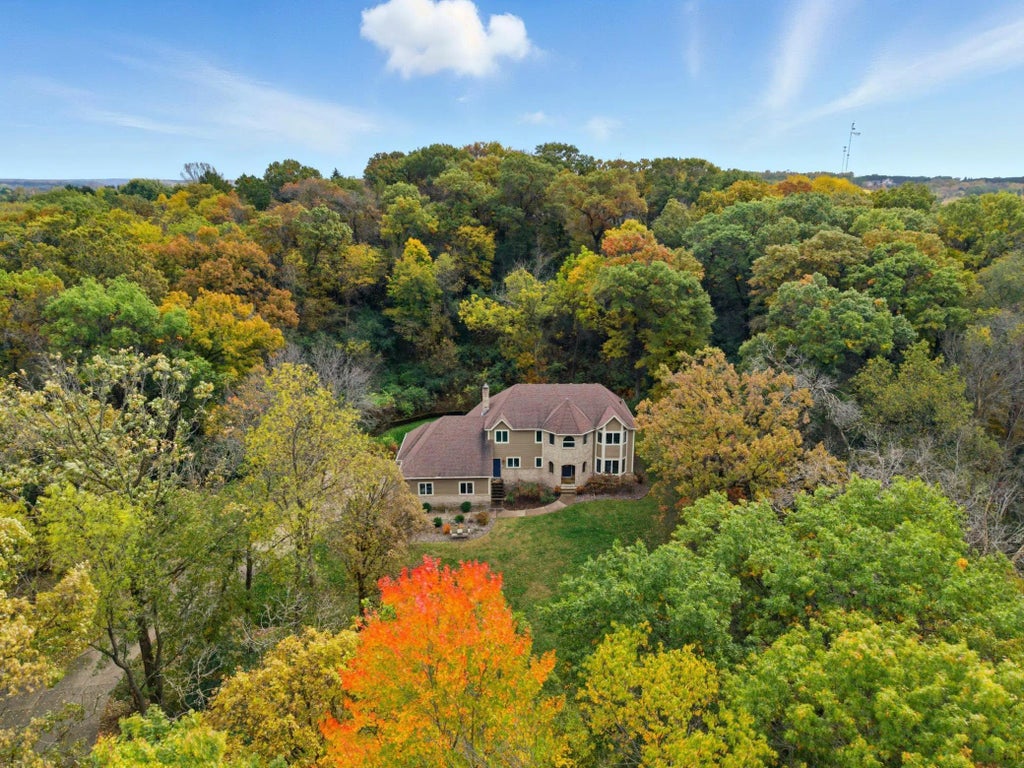 553 Omaha Road, Troy Twp