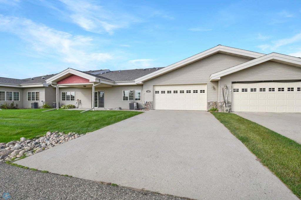 1752 Brainard Boulevard 6, Detroit Lakes