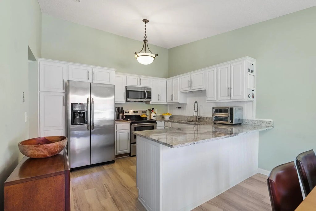 221 River Woods Lane, Burnsville