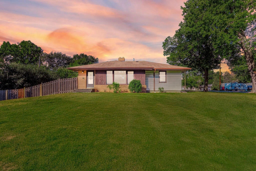 2841 Noble Avenue N, Golden Valley