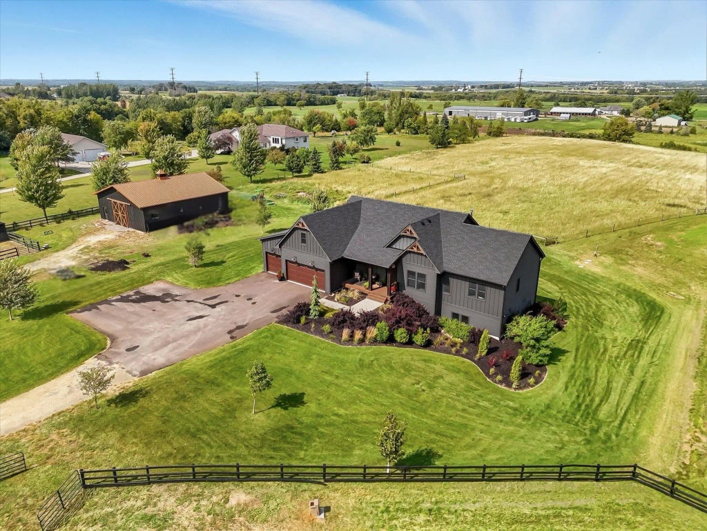 7604 E 250th Street, Elko New Market