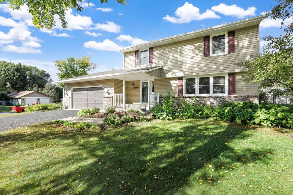 5245 Oxford Street N, Shoreview