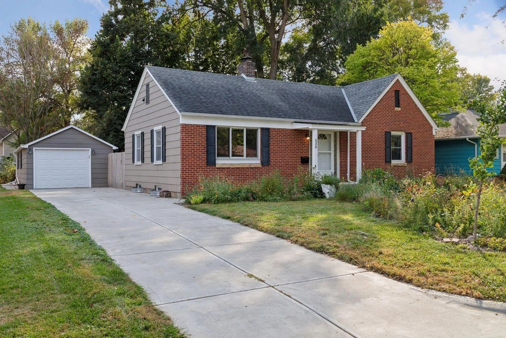 530 Lincoln Avenue Sw, Hutchinson