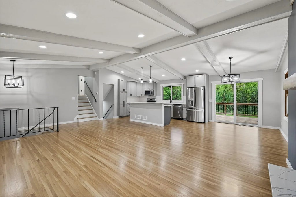 6410 Elm Street, Corcoran