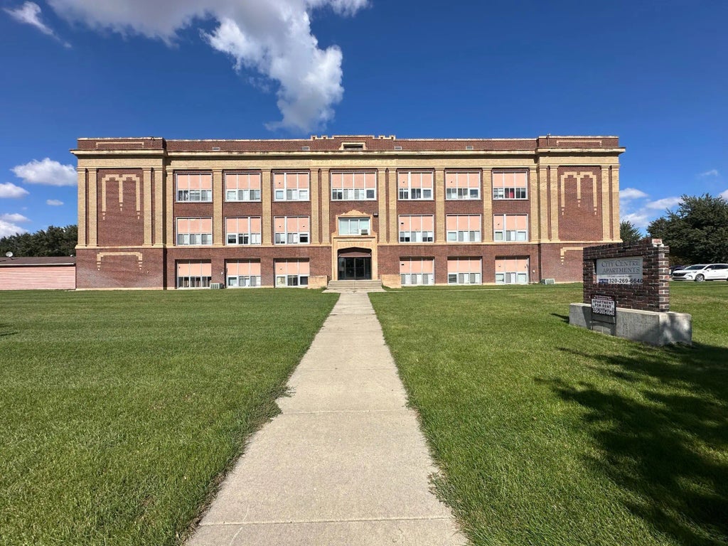 109 E Luverne Street 337, Luverne