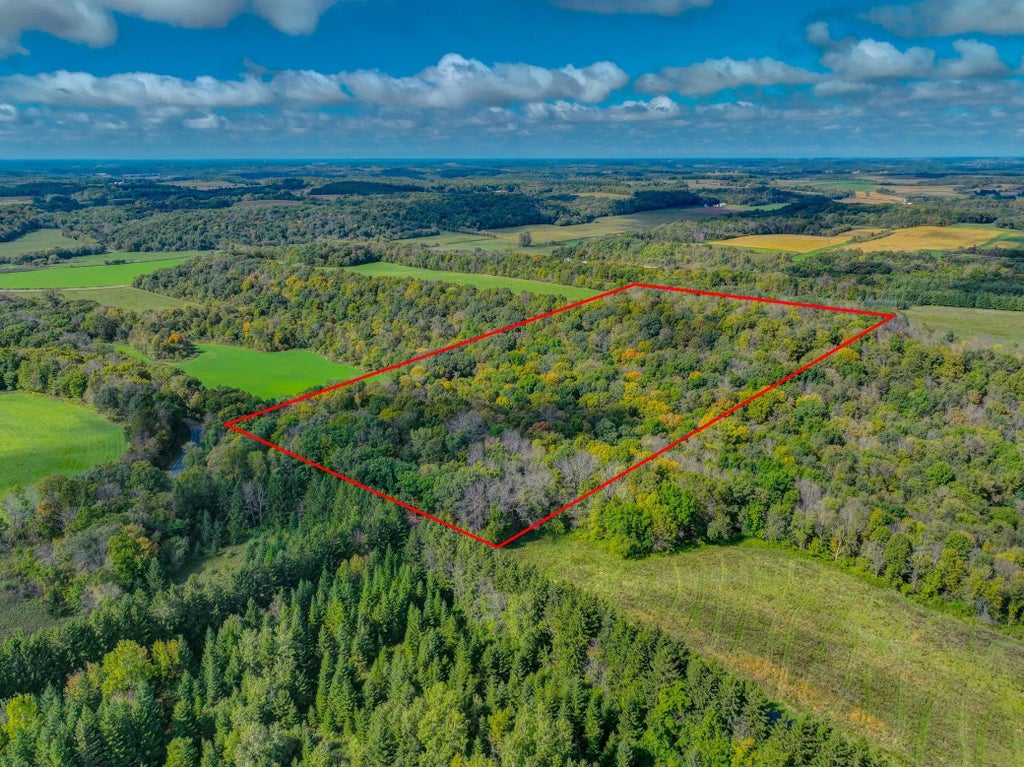 Xxx 810th Avenue, River Falls