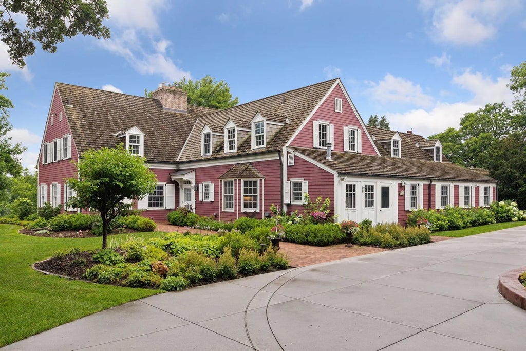 260 Salem Church Road, Sunfish Lake