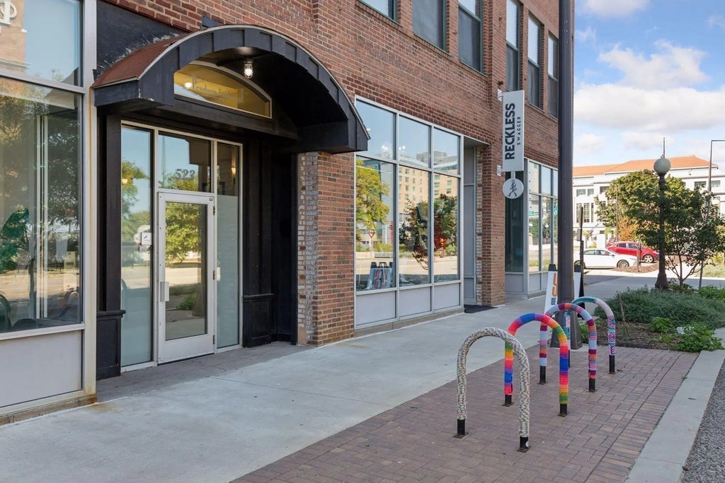 523 Jackson Street 302, Saint Paul