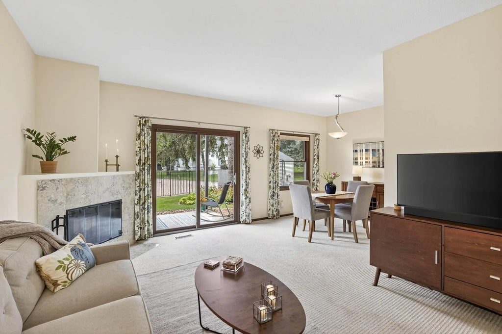 11073 Oregon Circle 69, Bloomington