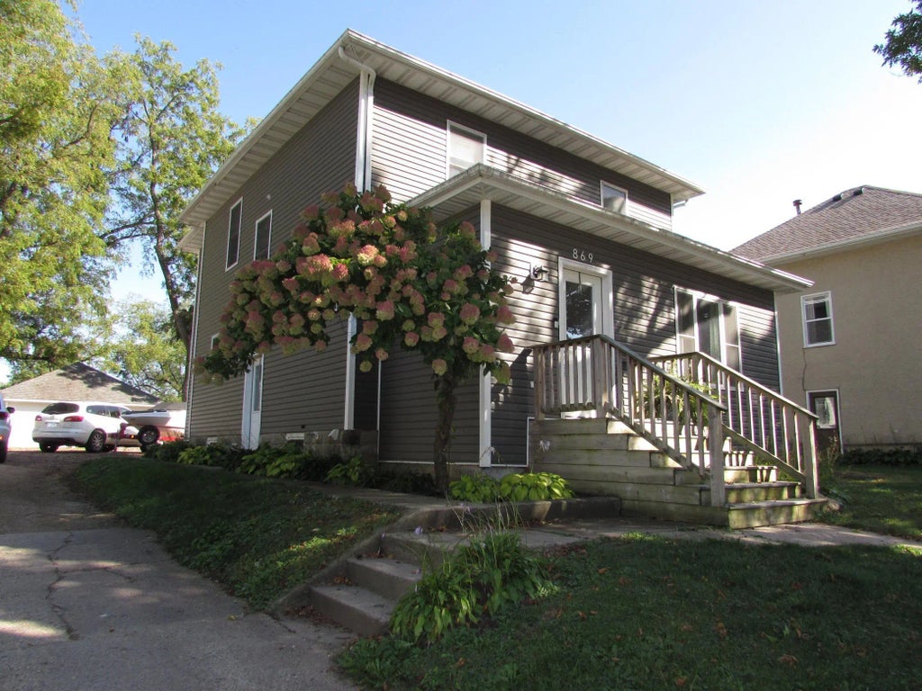 869 S Park Street, Fairmont