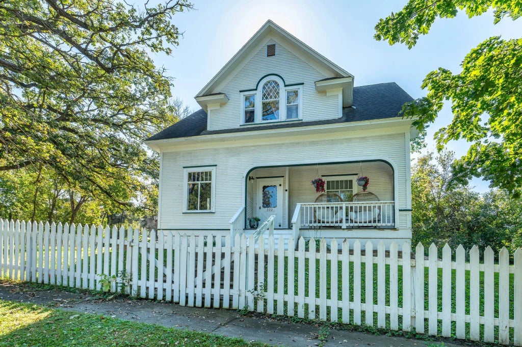 322 3rd Avenue Se, Pelican Rapids