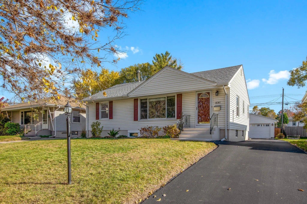 1641 Pennsylvania Avenue S, Saint Louis Park