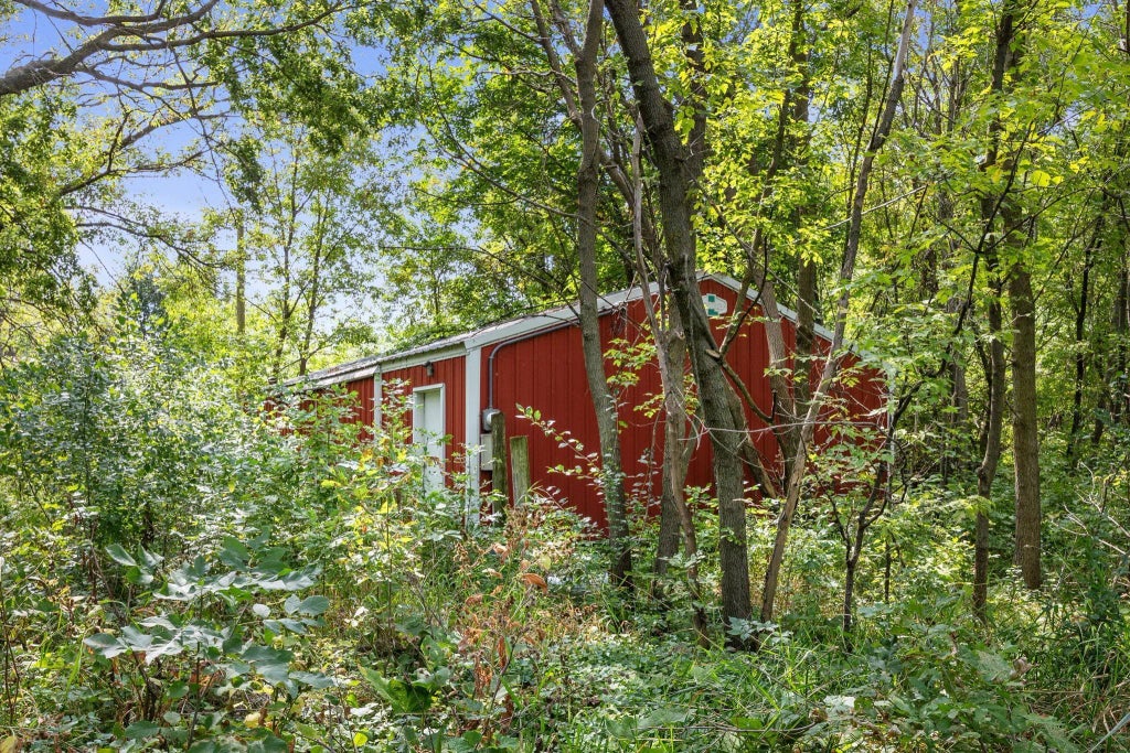 21900 746th Avenue, Collinwood Twp