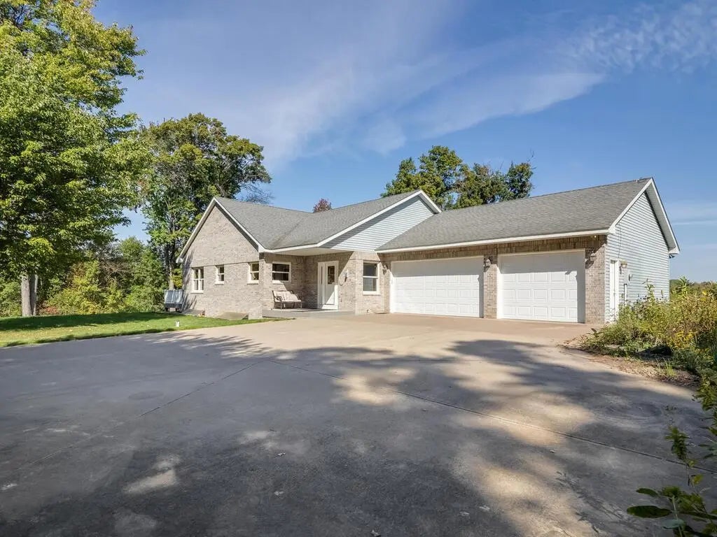 21087 National Street Ne, East Bethel