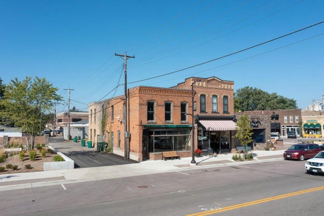 108 S Meridian Street, Belle Plaine