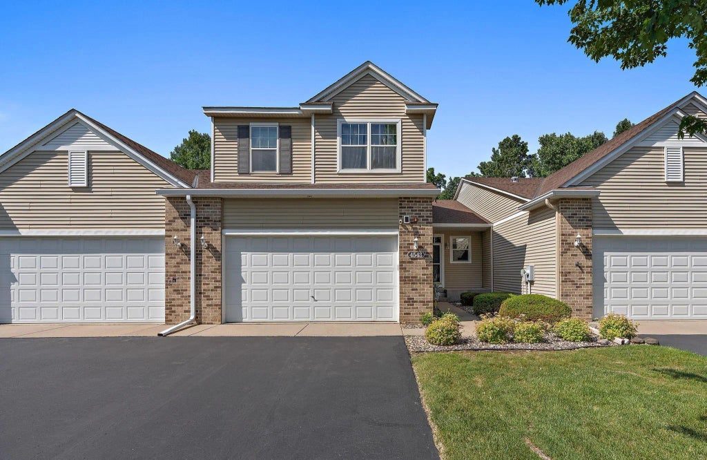 4543 Bloomberg Circle, Inver Grove Heights