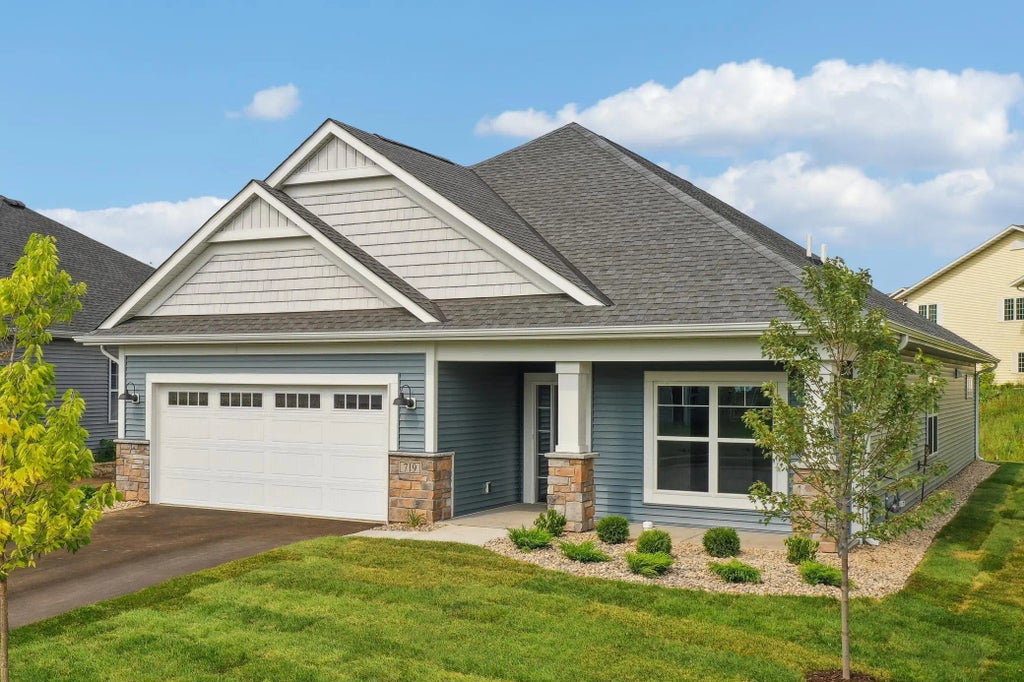 20050 Glarus Lane, Lakeville