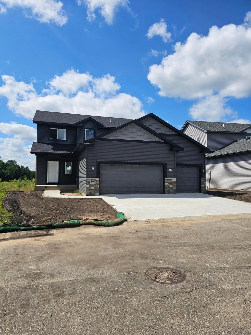 971 45th Avenue Ne, Saint Cloud