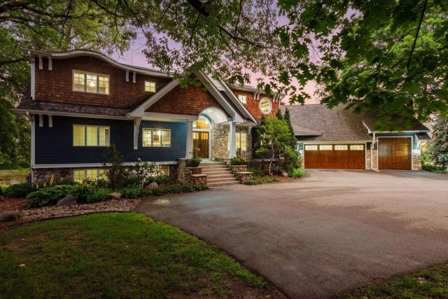 3135a Shore Drive N, Orono