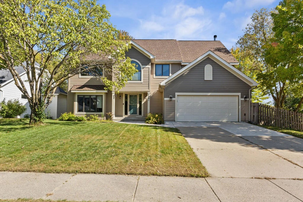 9991 Dunberry Circle, Eden Prairie