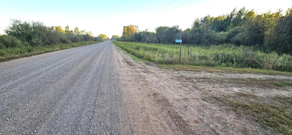 31603 Brook Park Road, Brook Park Twp