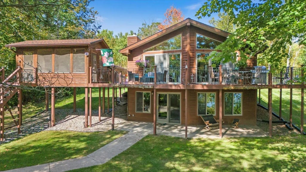 30495 E Oak Bend Drive, Arbo Twp