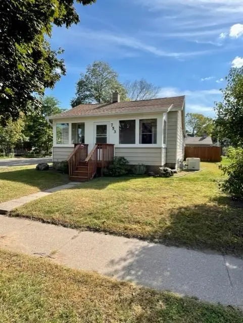 753 W King Street, Winona