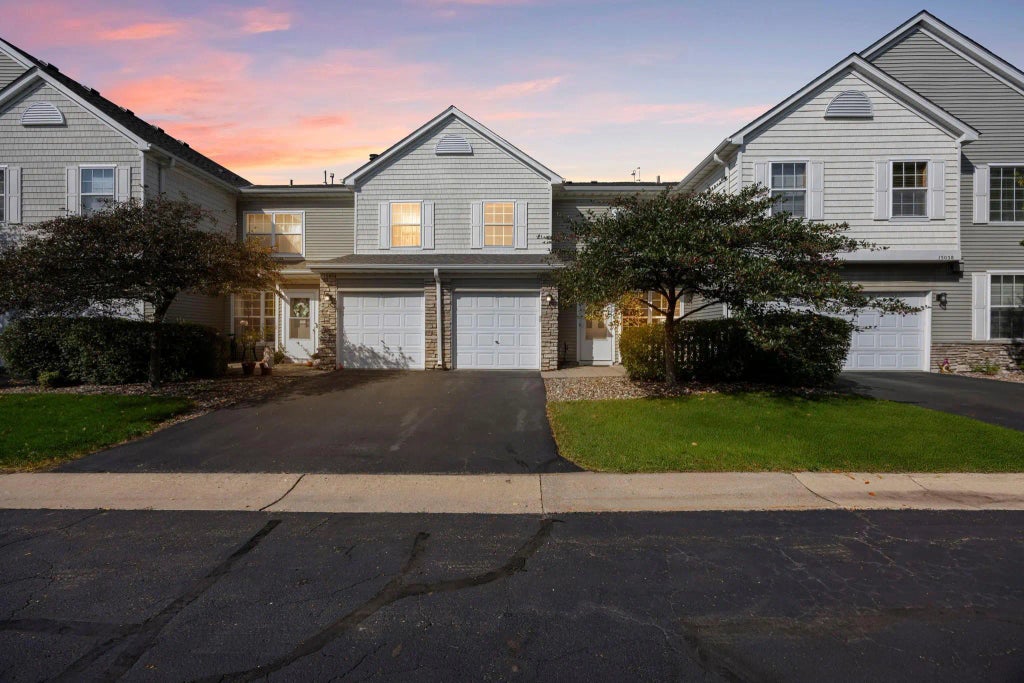 15056 Dunwood Trail 19, Apple Valley