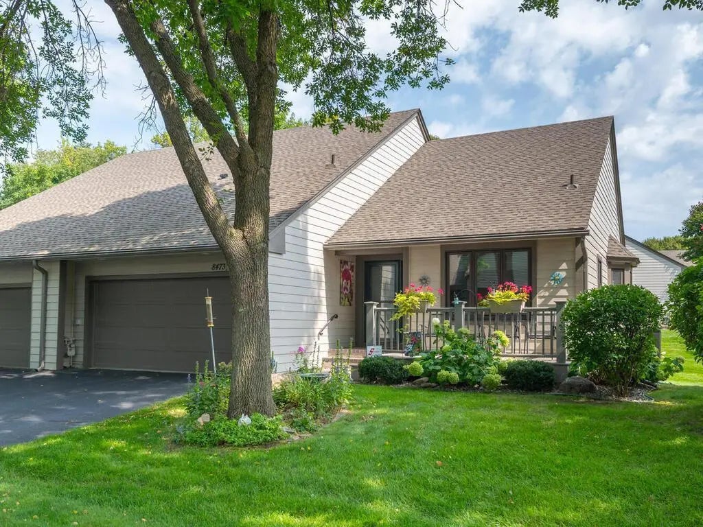 8473 Rice Lake Road, Maple Grove