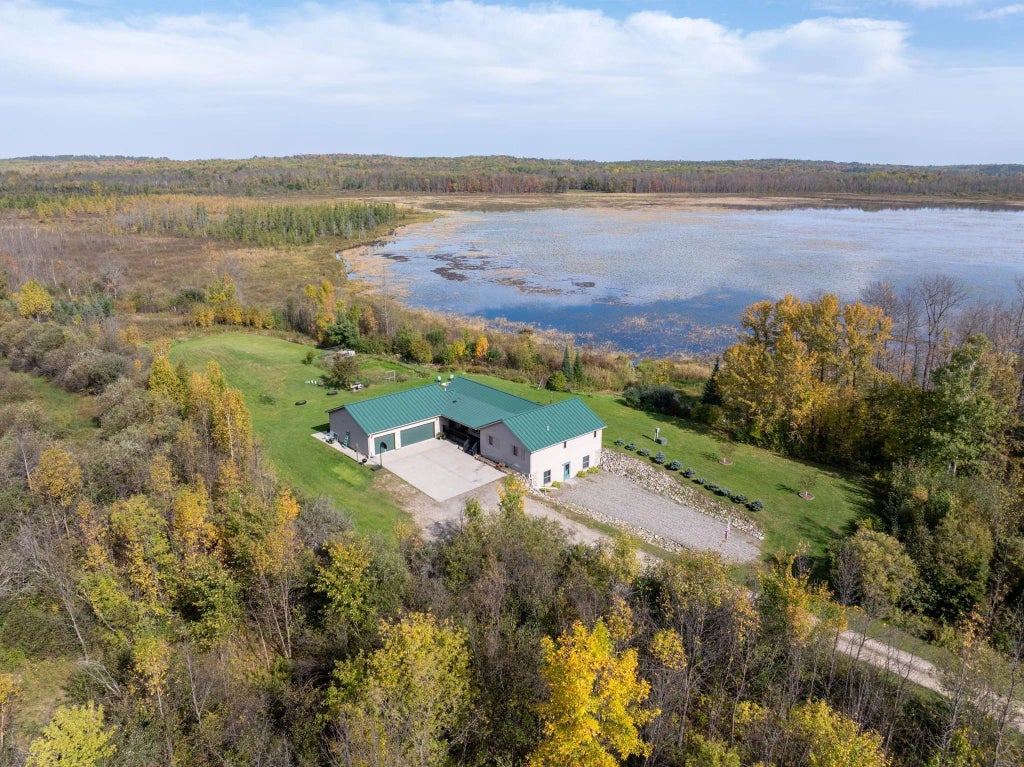 40640 County Road 128, Deer River Twp