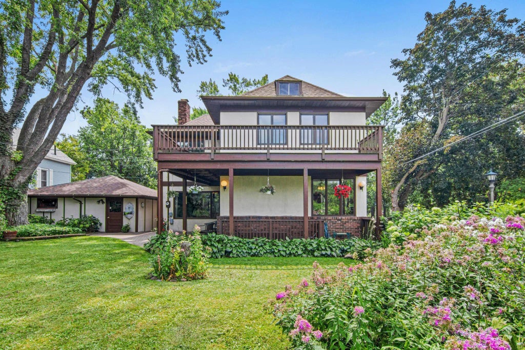 95 Colorado Street W, Saint Paul