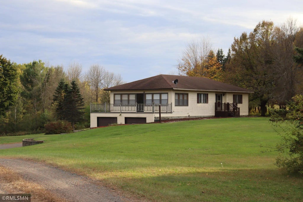 528 Old Trail Road, Barry Twp