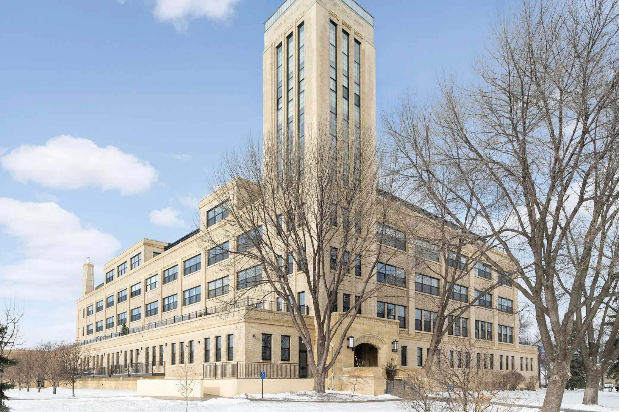 Photo of Listing #6796505