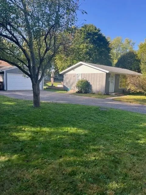 304 13th Street S, Buffalo