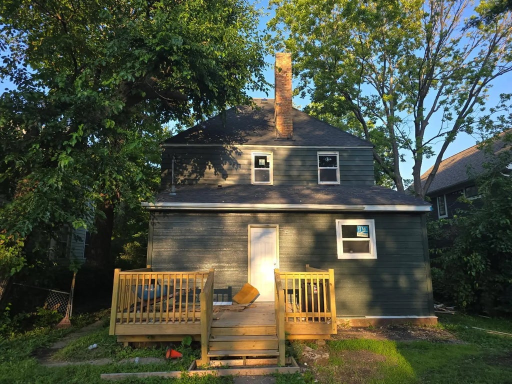 2217 Fremont Avenue N, Minneapolis