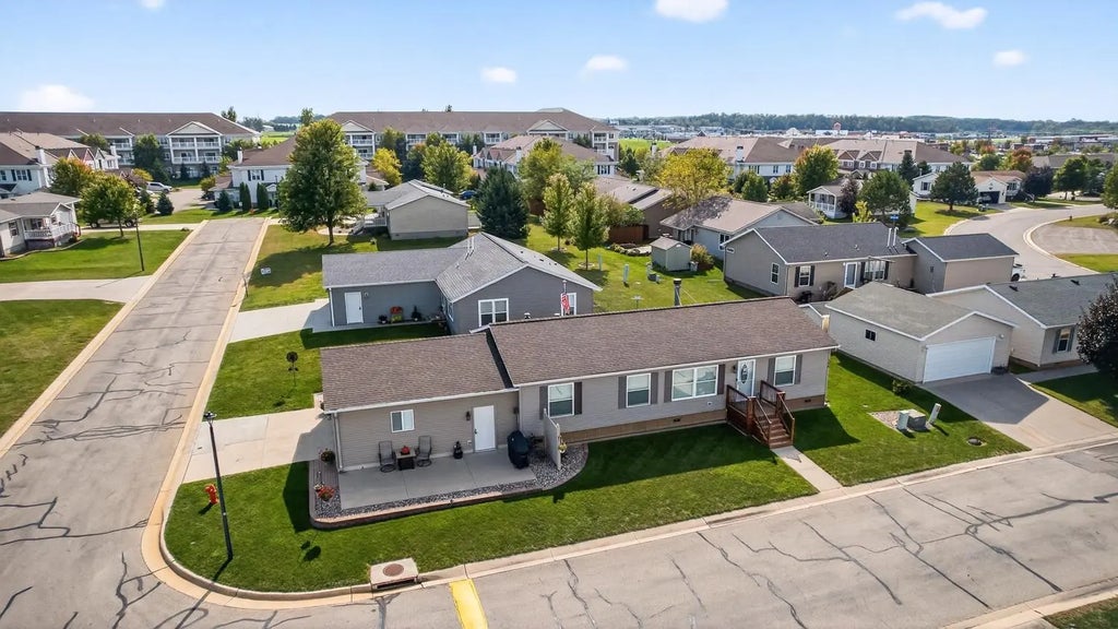 506 Peony Street Se, Rochester