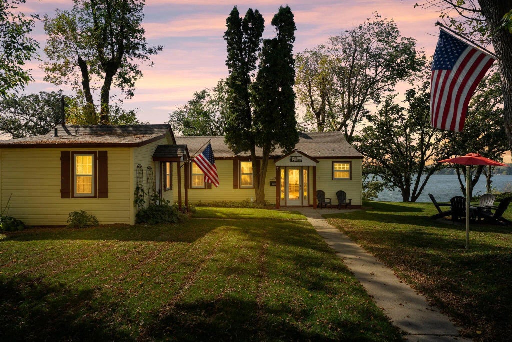 3810 N Eagle Road, Willmar