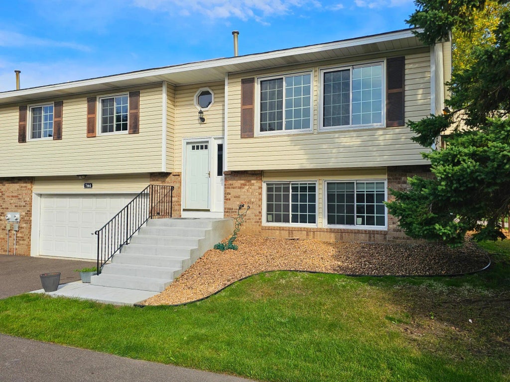 7664 Steepleview Road, Woodbury