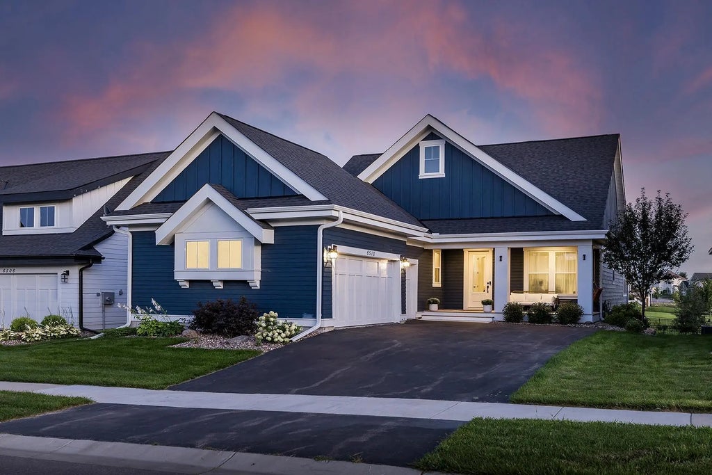 6510 Harvest Way, Chaska