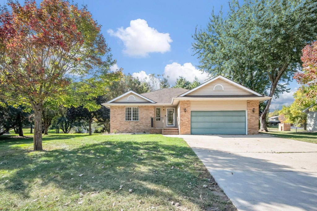 1527 North Highway, Jackson