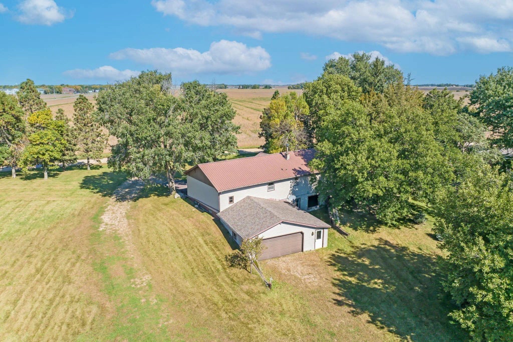 2109 95th Street, Fairmont