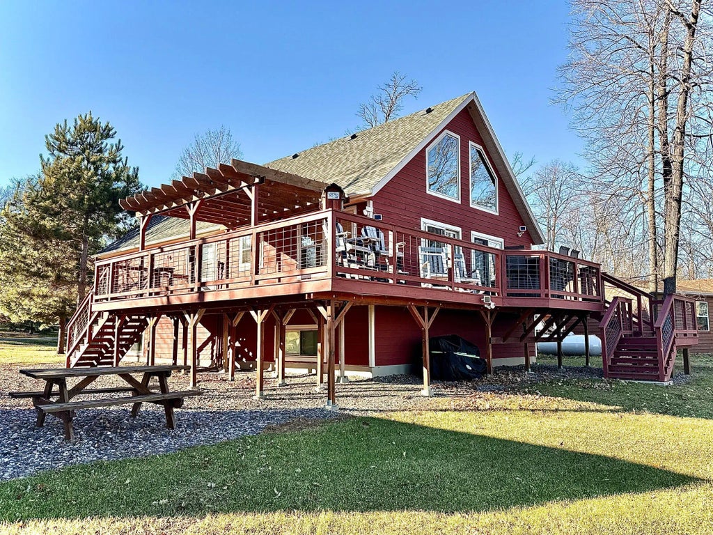 11387 Grouse Loop Nw, Walker