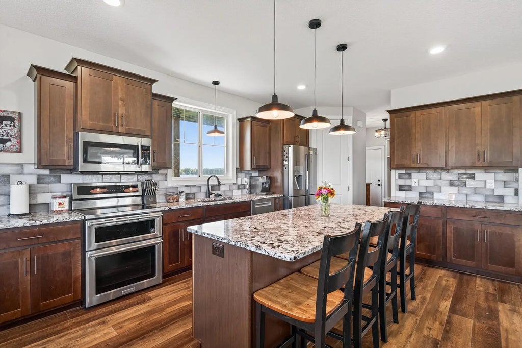 6787 80th Avenue, Princeton