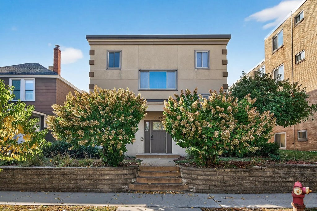 3128 Hennepin Avenue 101, Minneapolis