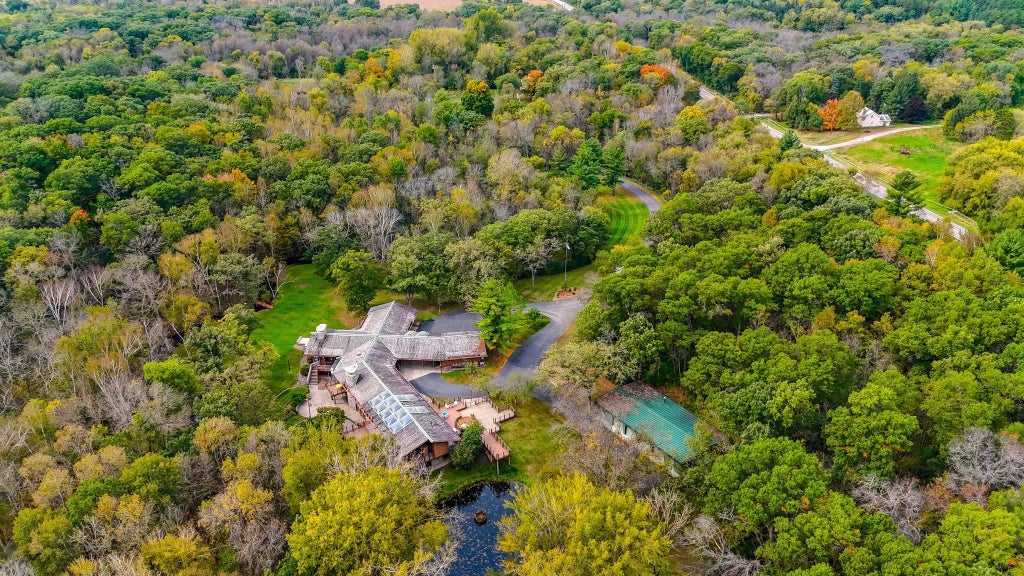 5100 230th Street, Saint Augusta