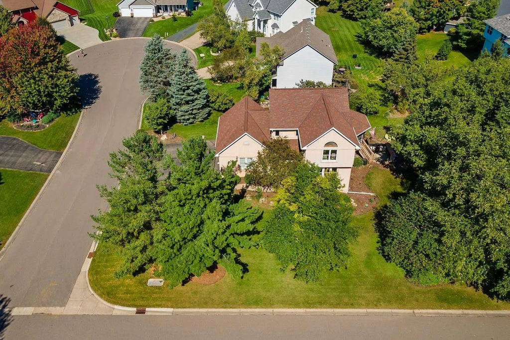 10668 Alton Court, Inver Grove Heights