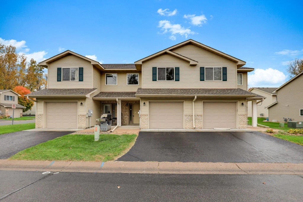 6372 13th Street N, Oakdale